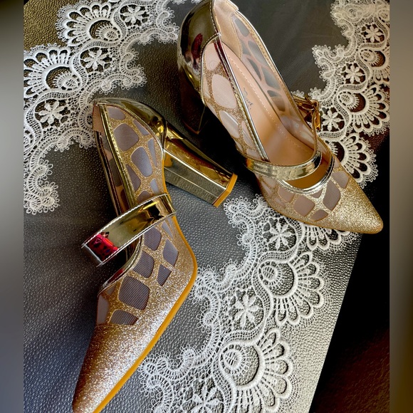 Ladies shoes - Picture 2 of 4